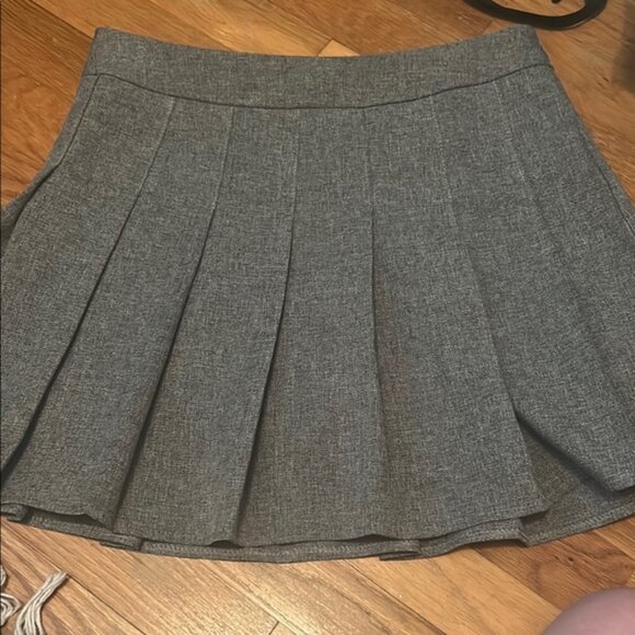 Dresses & Skirts - Gray Pleated Women's Skirt